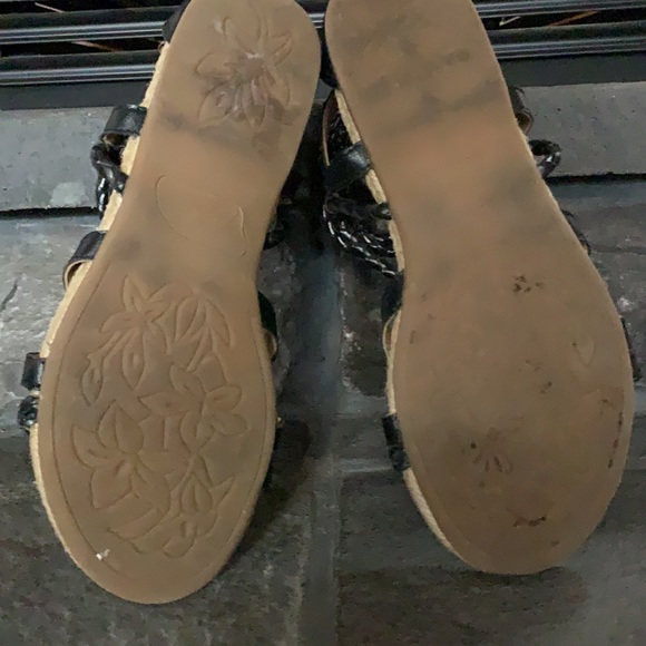 Black gladiator sandals - Picture 2 of 3